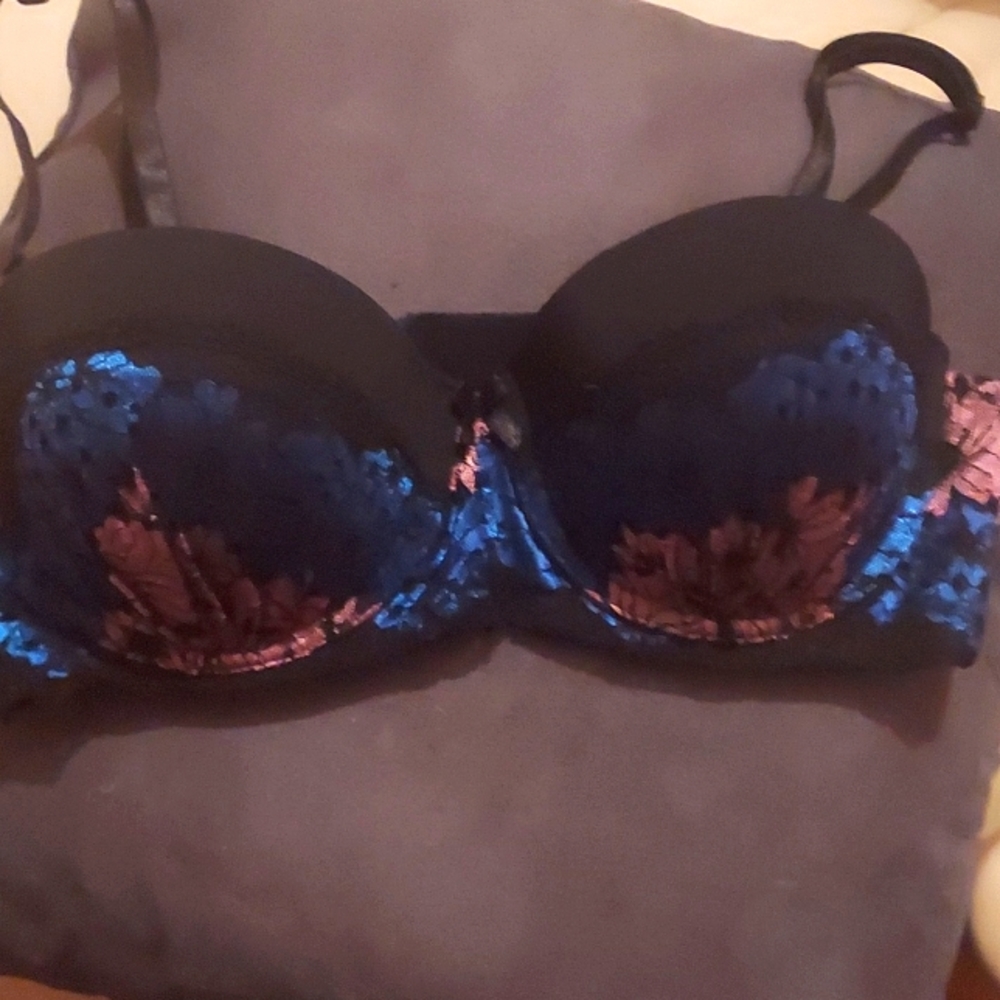 PRETTY BRA